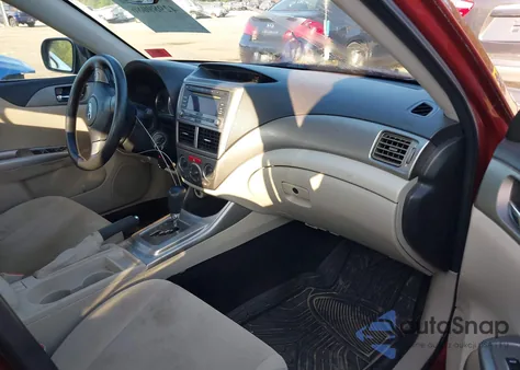 2010 Subaru Impreza 2.5I z USA, uszkodzony, nr VIN JF1GE6A60AH517250